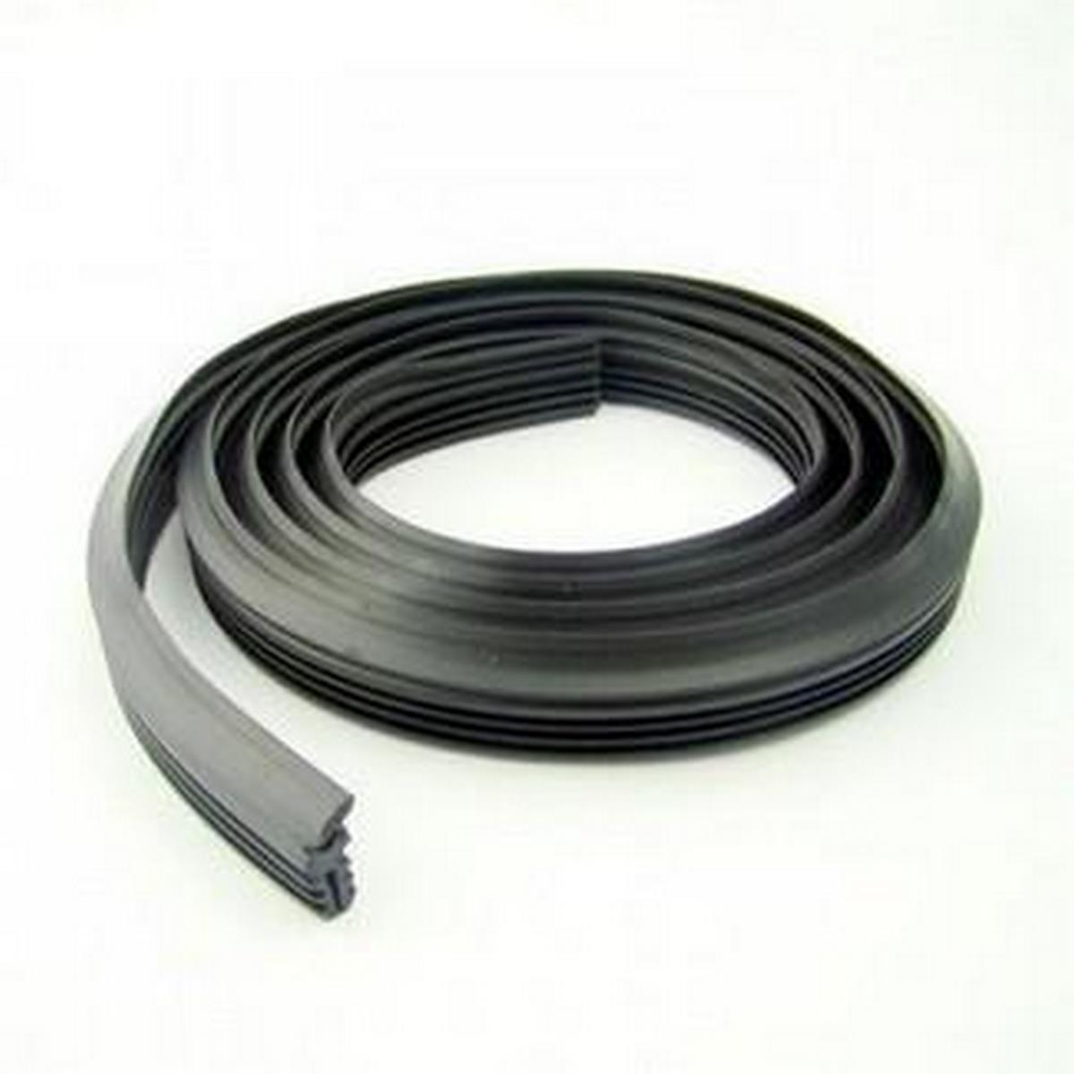 Guarnizione zoccolo inferiore 00611345 per lavastoviglie bosch | Leroy Merlin