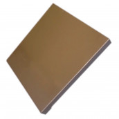 Facciata della porta