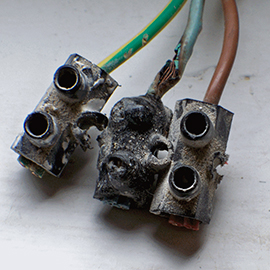 I cavi o i connettori si sono bruciati